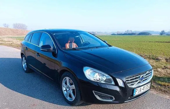 volvo wielkopolskie Volvo V60 cena 59900 przebieg: 155000, rok produkcji 2011 z Jarocin